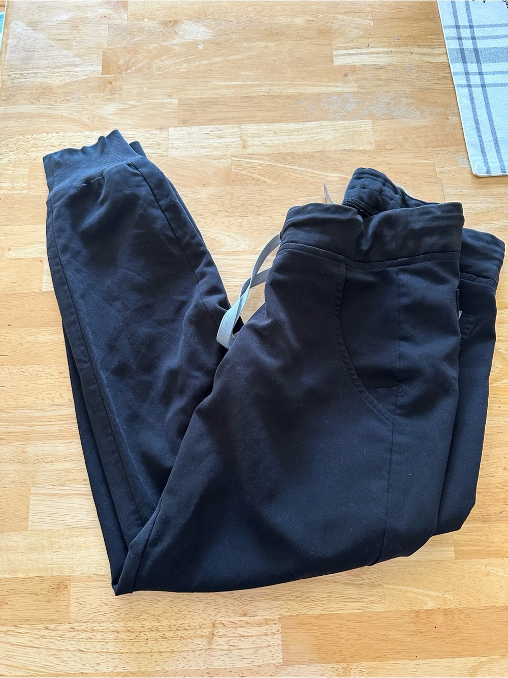 Figs scrub joggers XS petite